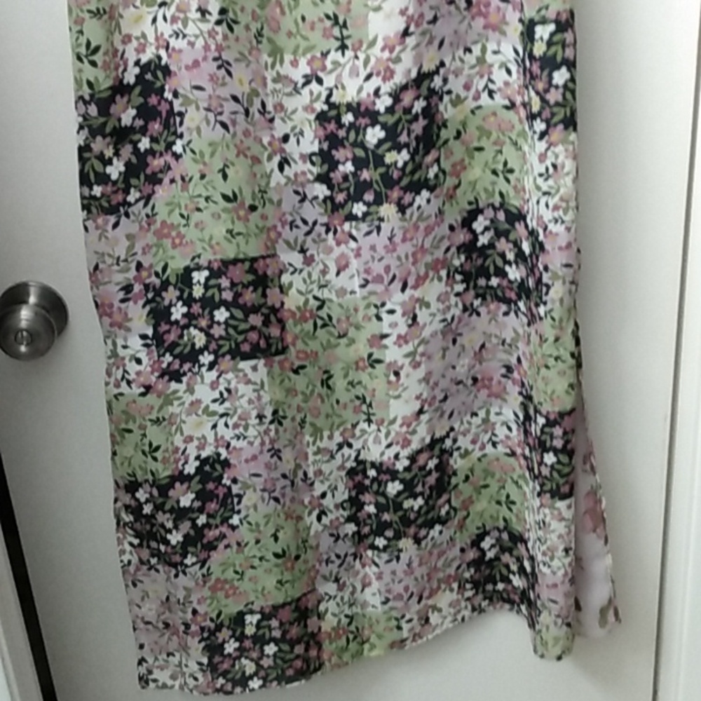 Patchwork dress size 10 petite, sleeveless, lined with a lilac floral pattern - Picture 2 of 12